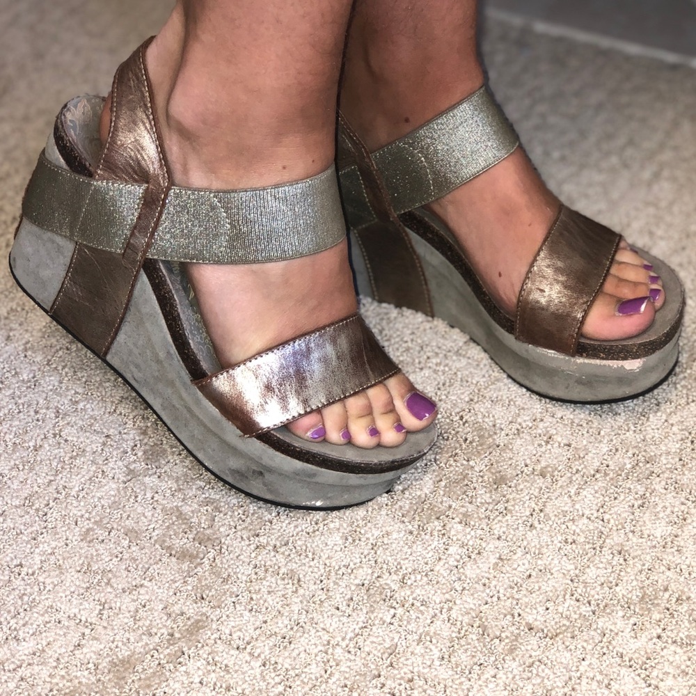 OTBT Bushnell Platforms in Gold